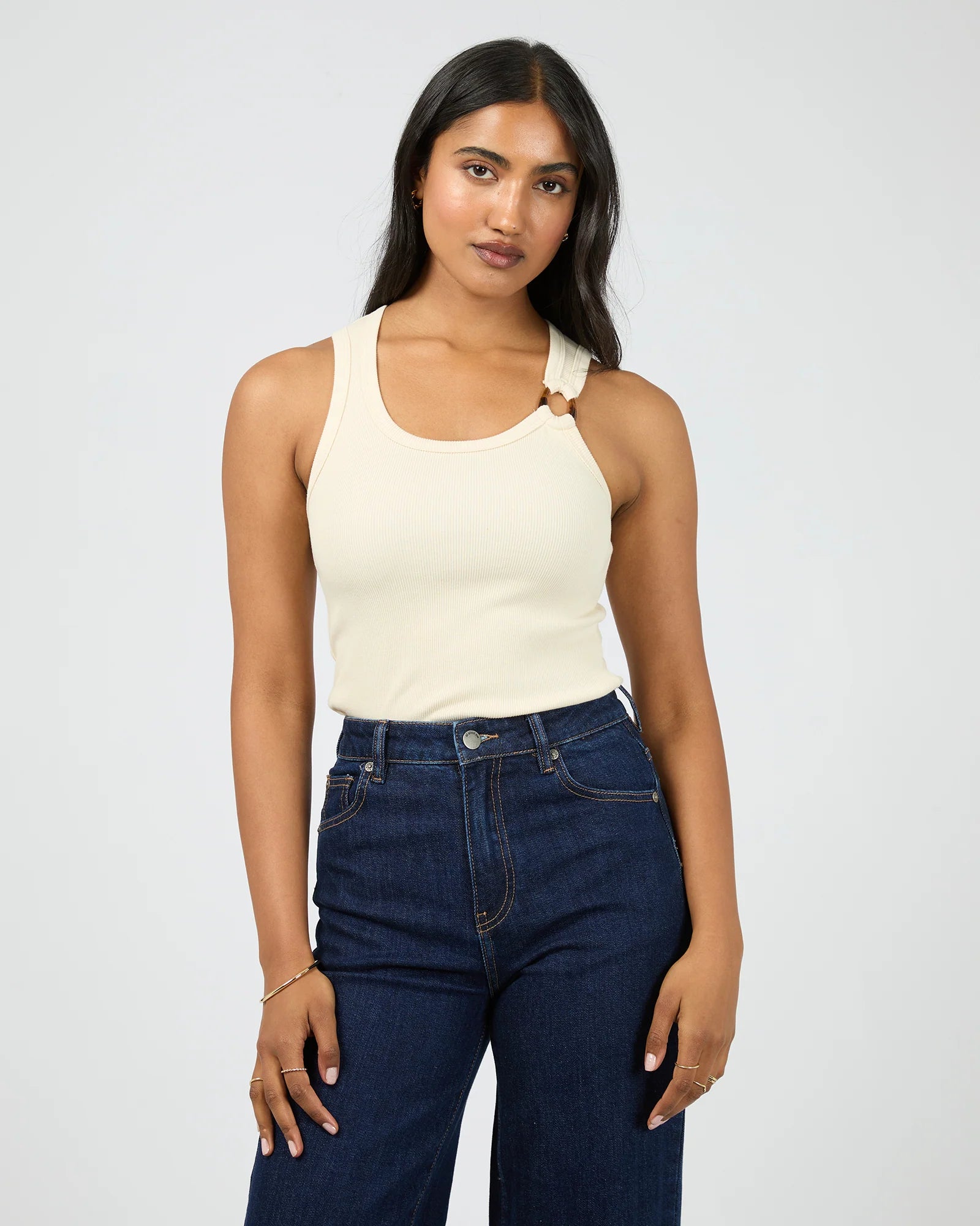 Feature Tank