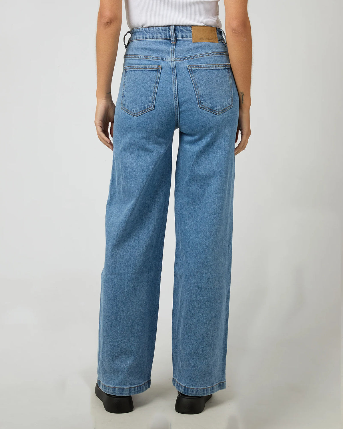 Jacqui Wide Leg Jeans - Light Blue