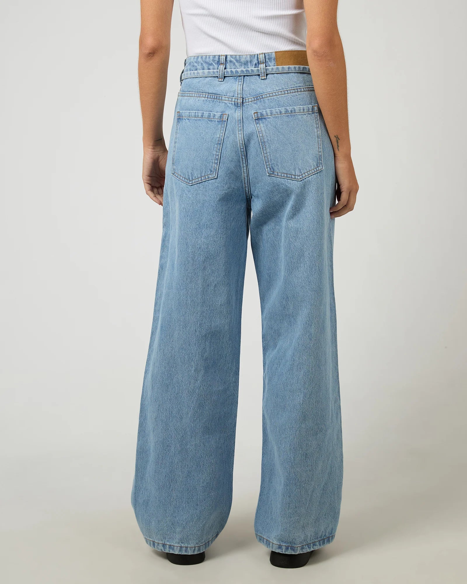 Gia High Rise Baggy Jean