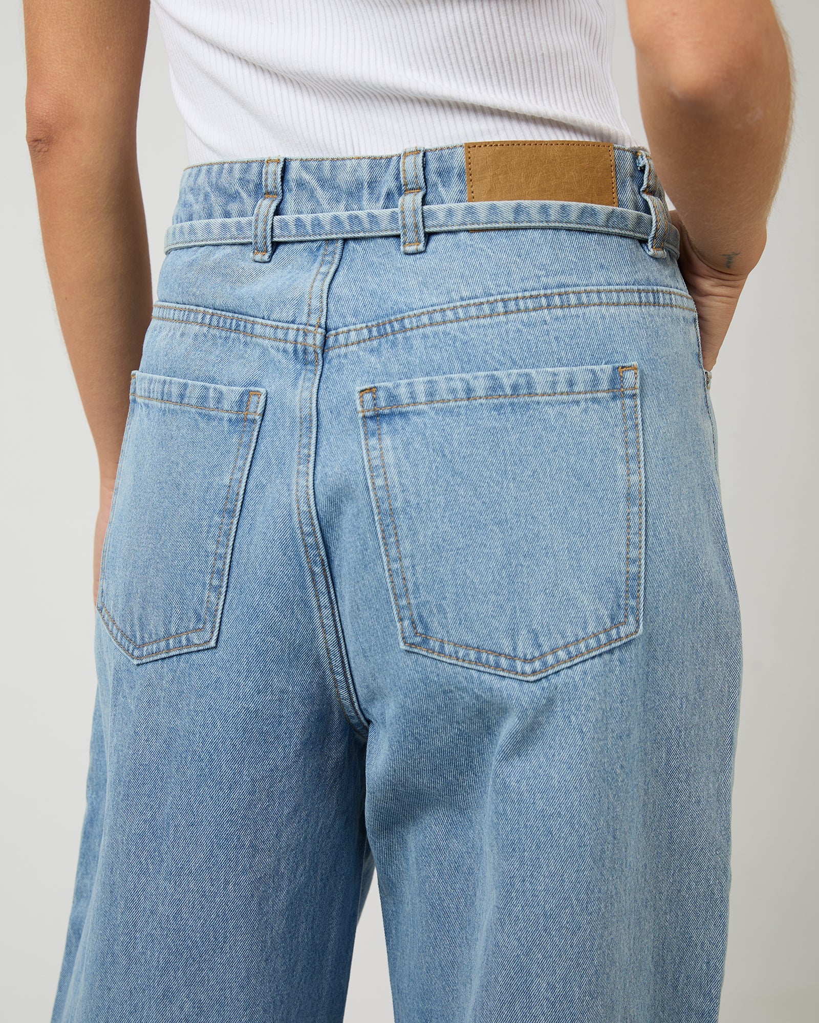 Gia High Rise Baggy Jean