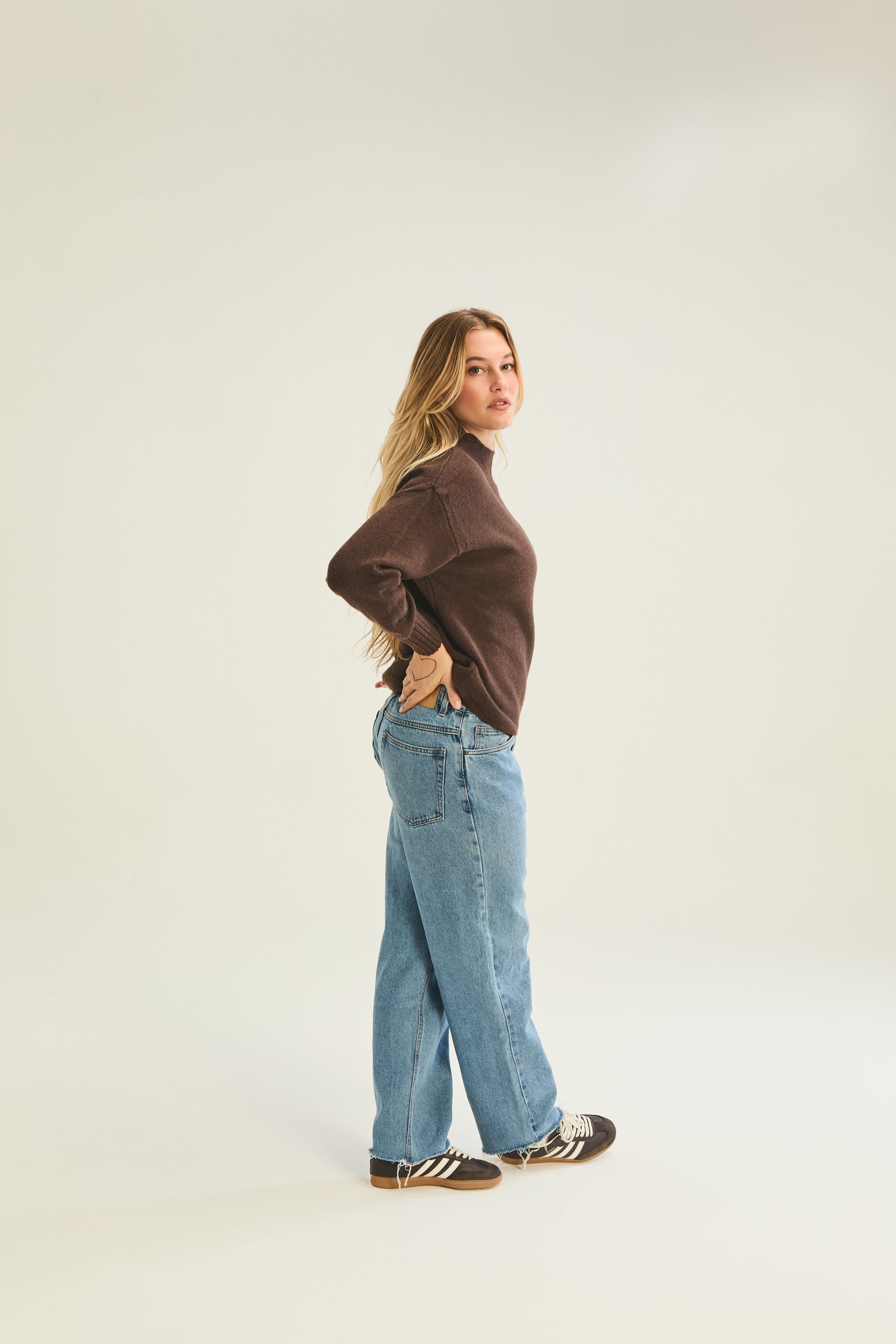 Hollister Box Knit - Choc