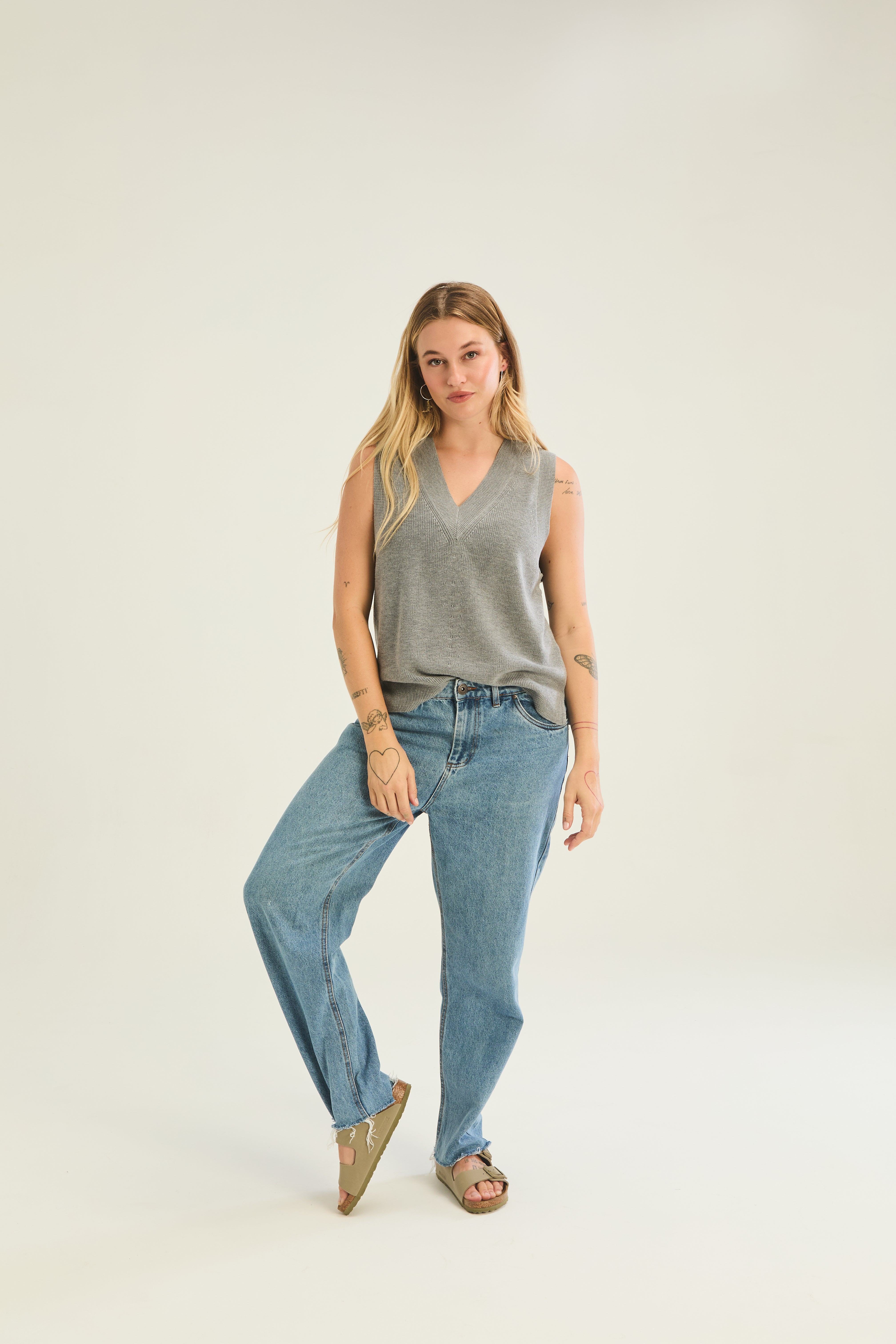 Sol Sleeveless Vest - Slate