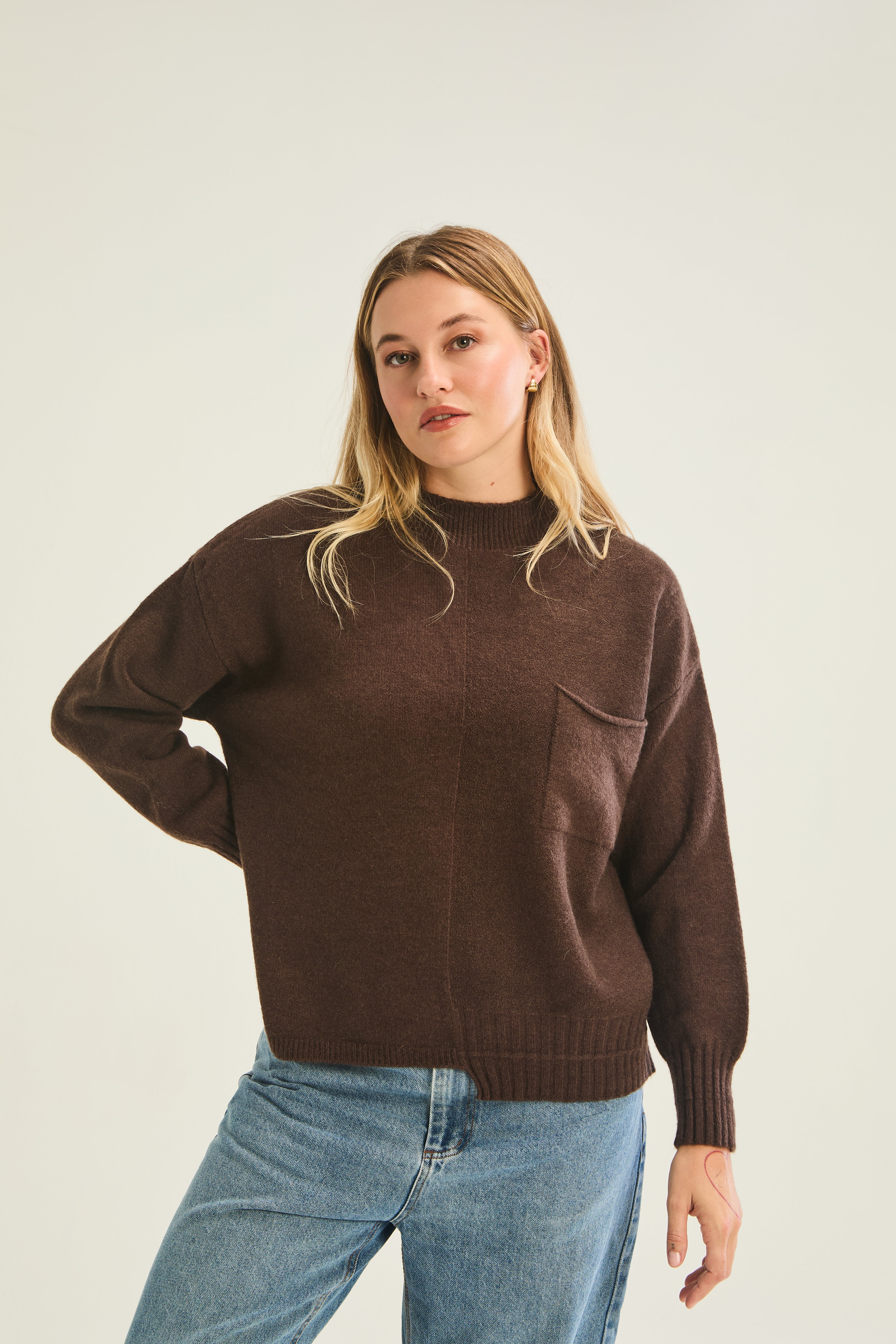 Hollister Box Knit - Choc