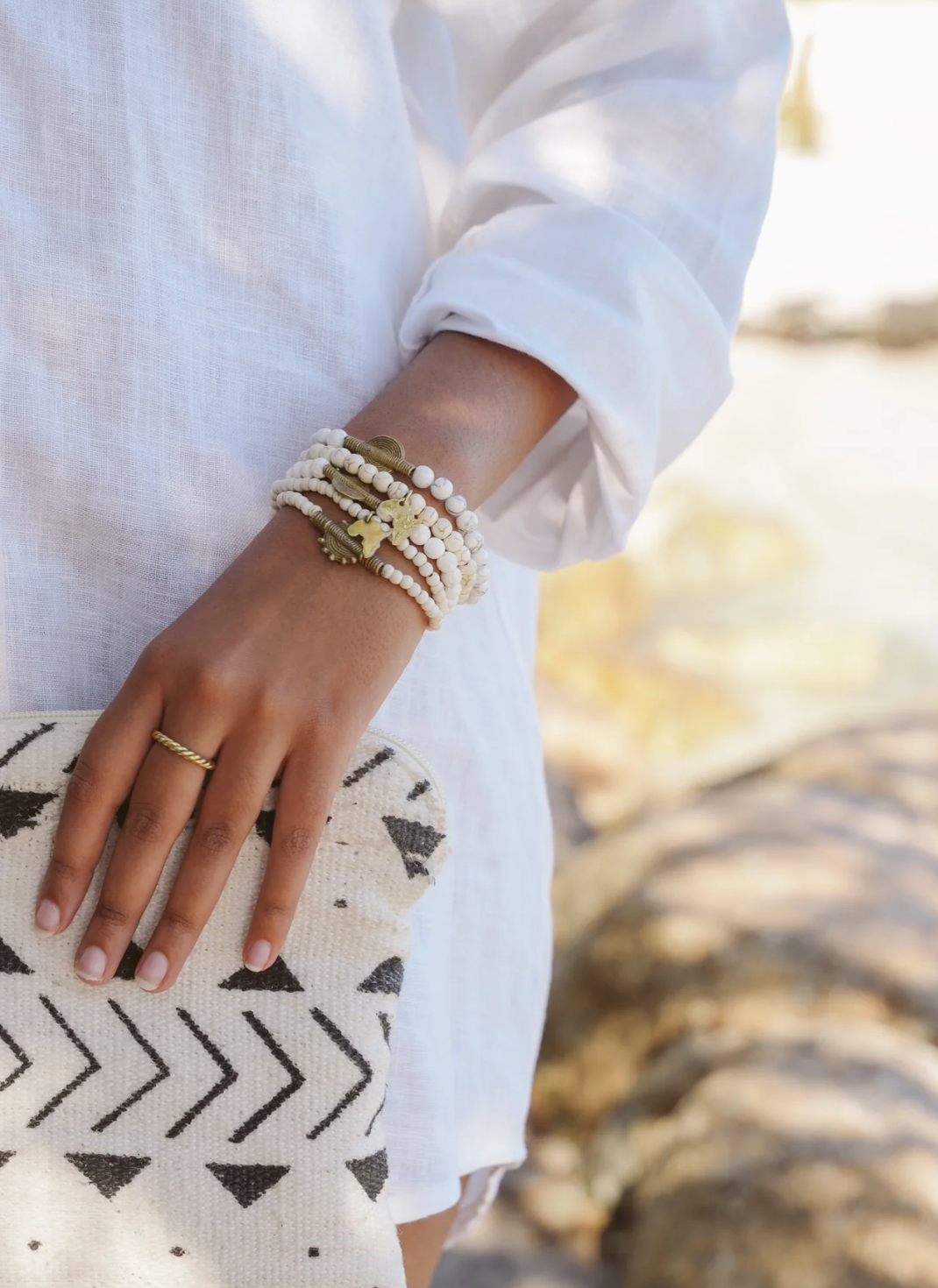 Dhou Twist Ring