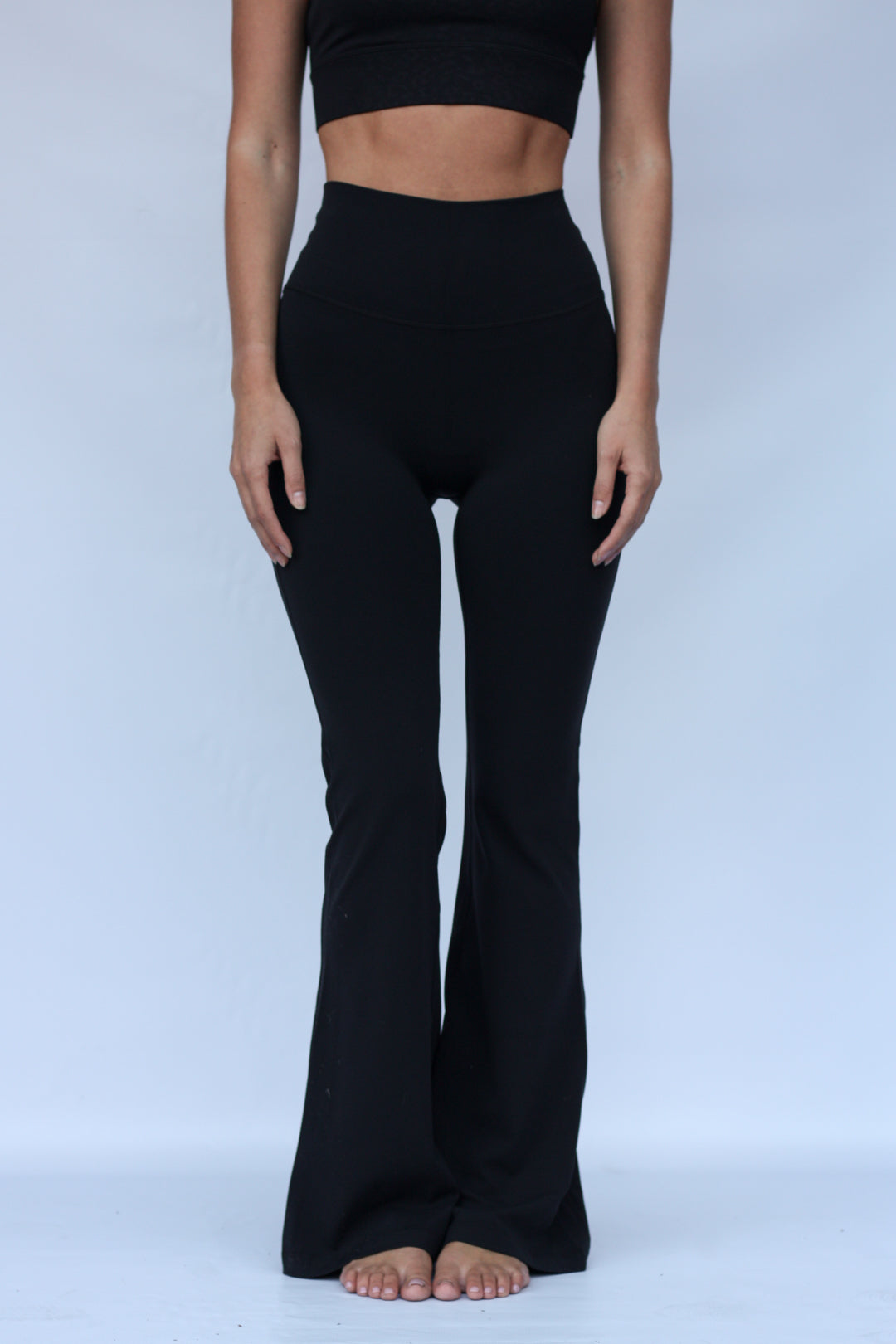 Asana Flares - Black