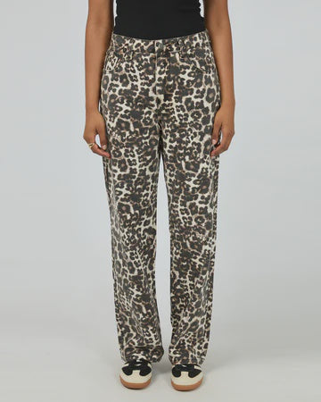 Mikaela Leopard Jean