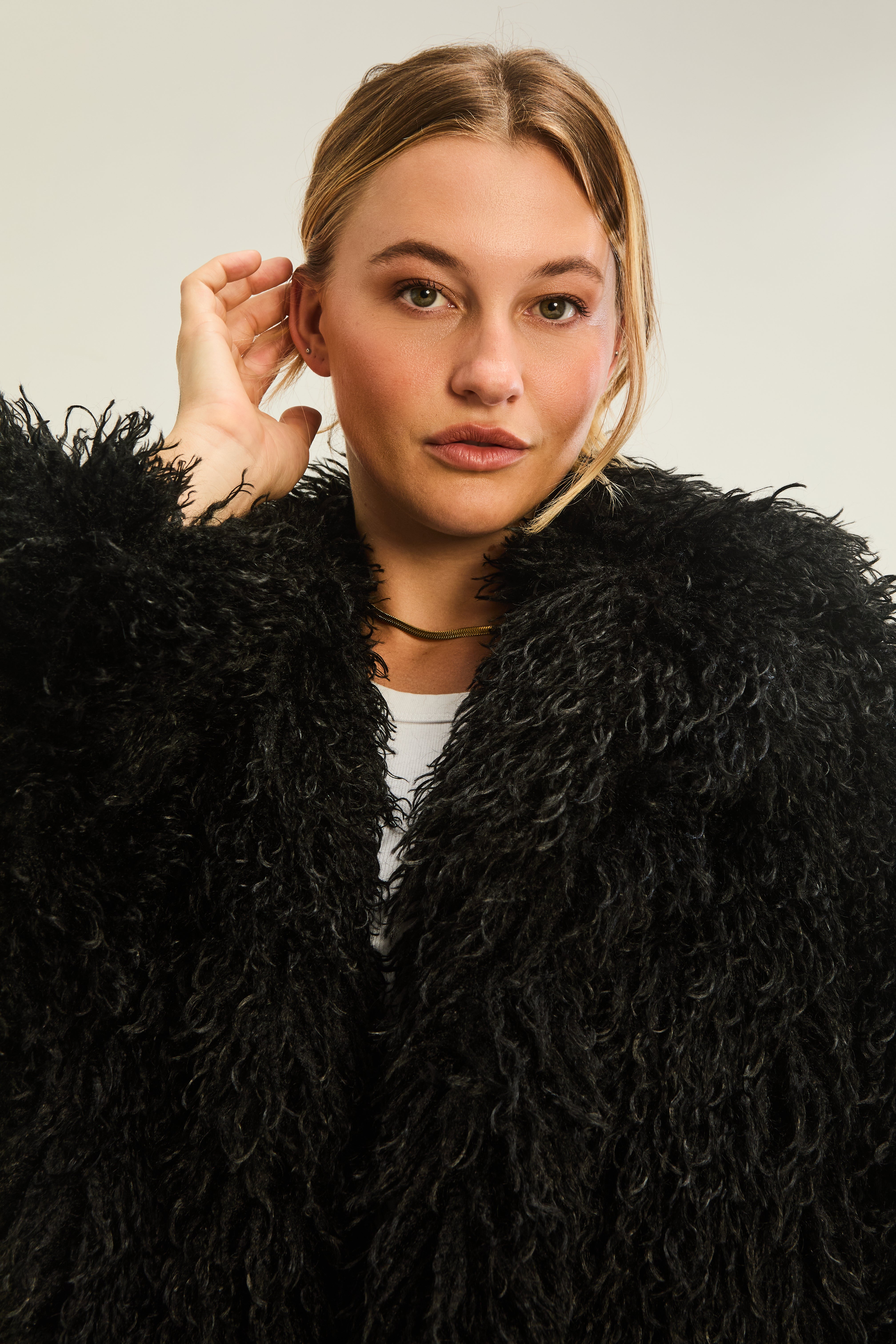 Vancouver Shaggy Jacket - Onyx