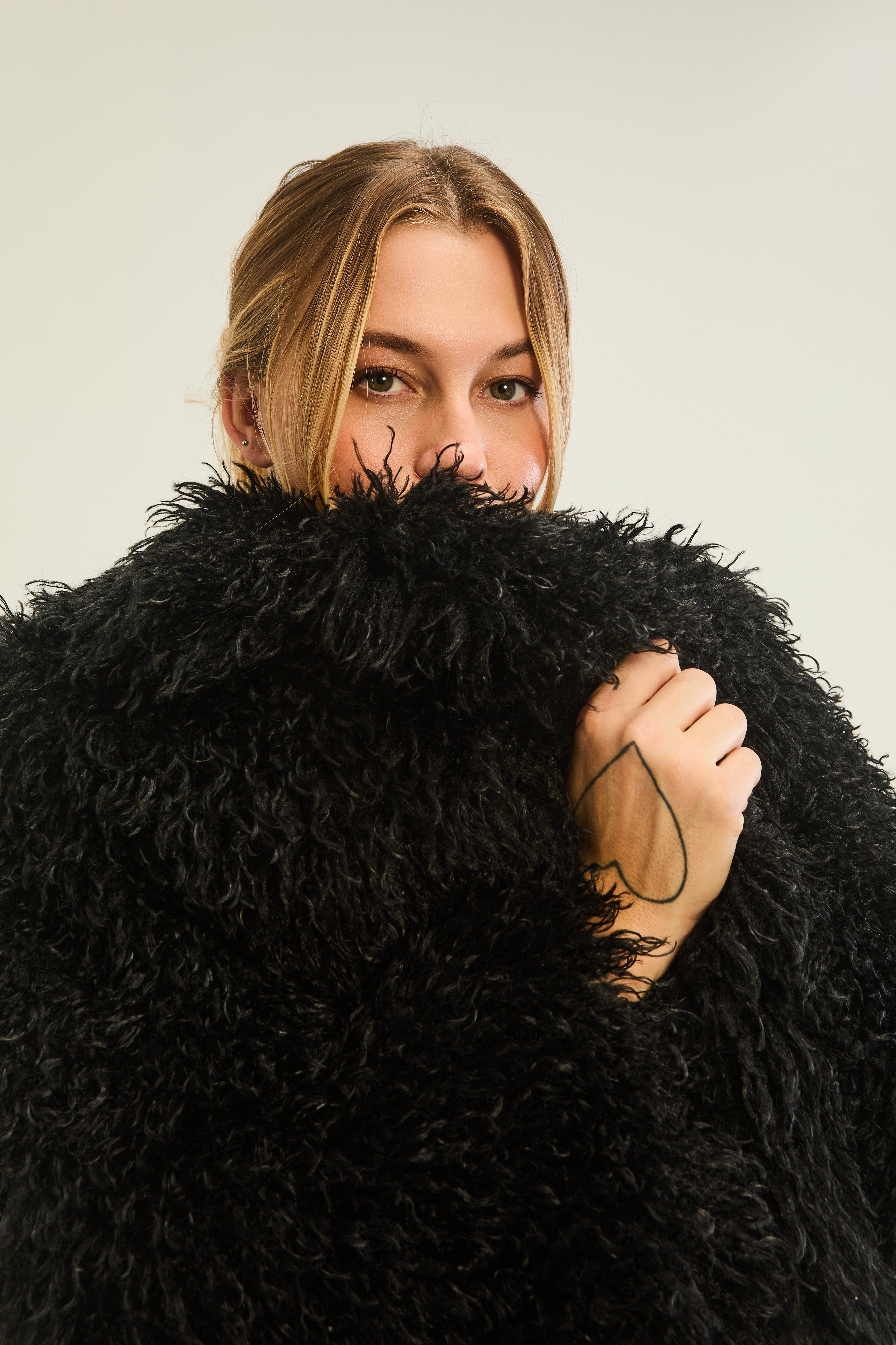 Vancouver Shaggy Jacket - Onyx