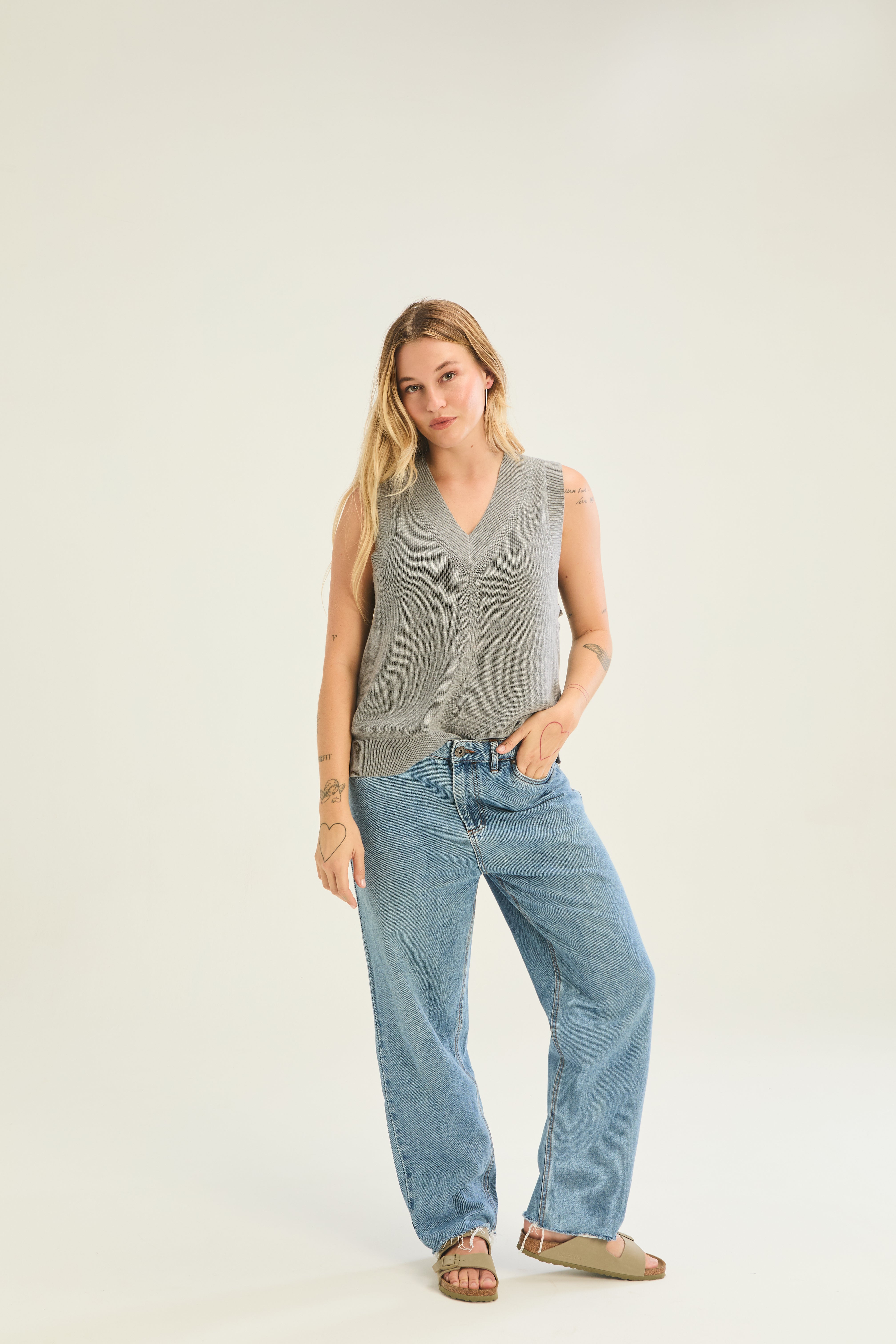 Sol Sleeveless Vest - Slate