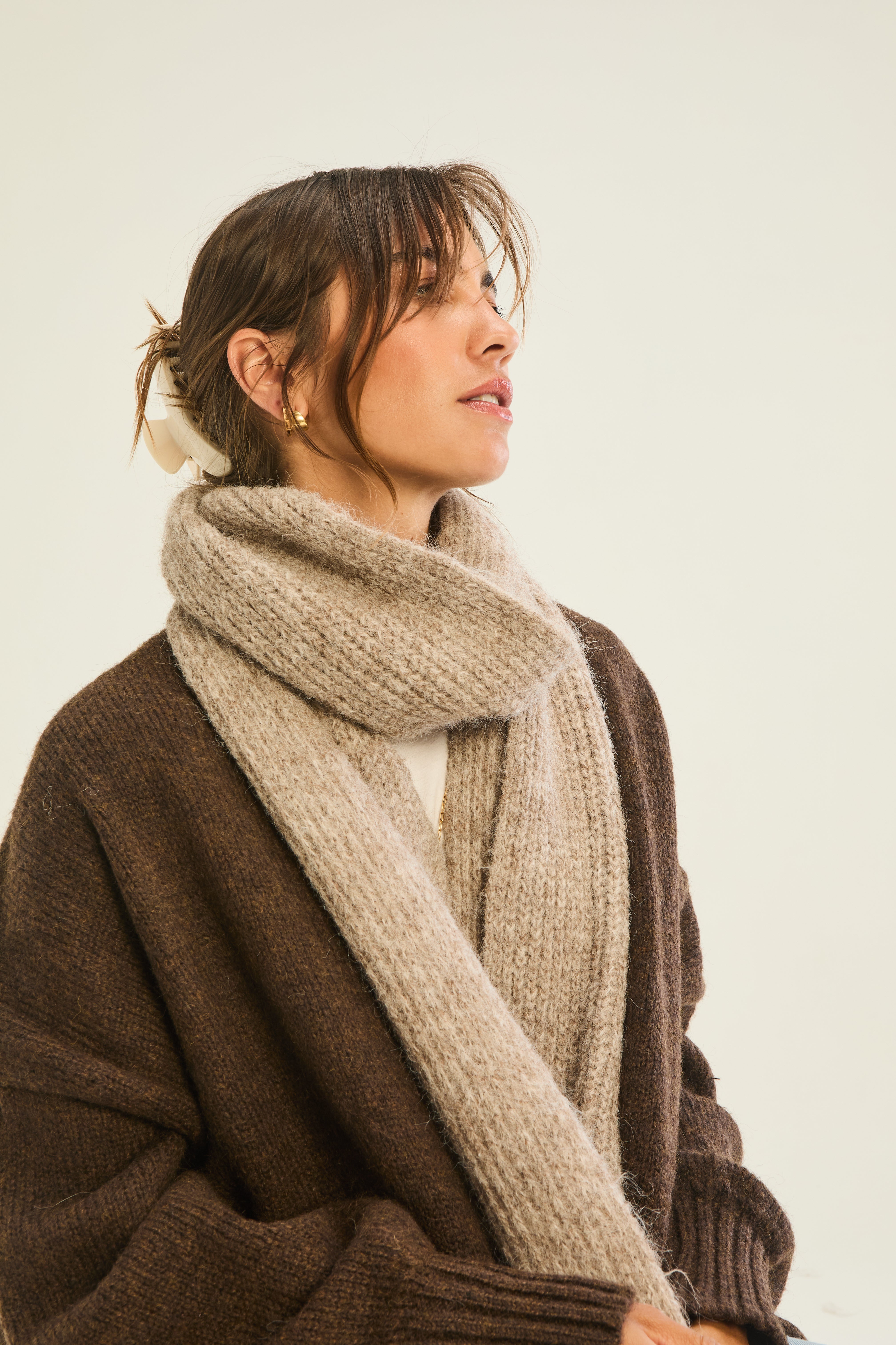 Fuzzy Scarf - Beige