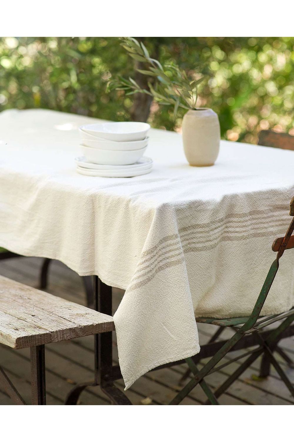 Table cloth beige stripes