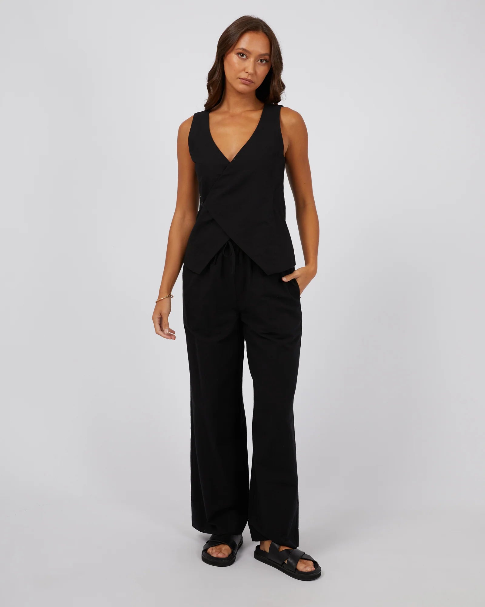 Willa Vest