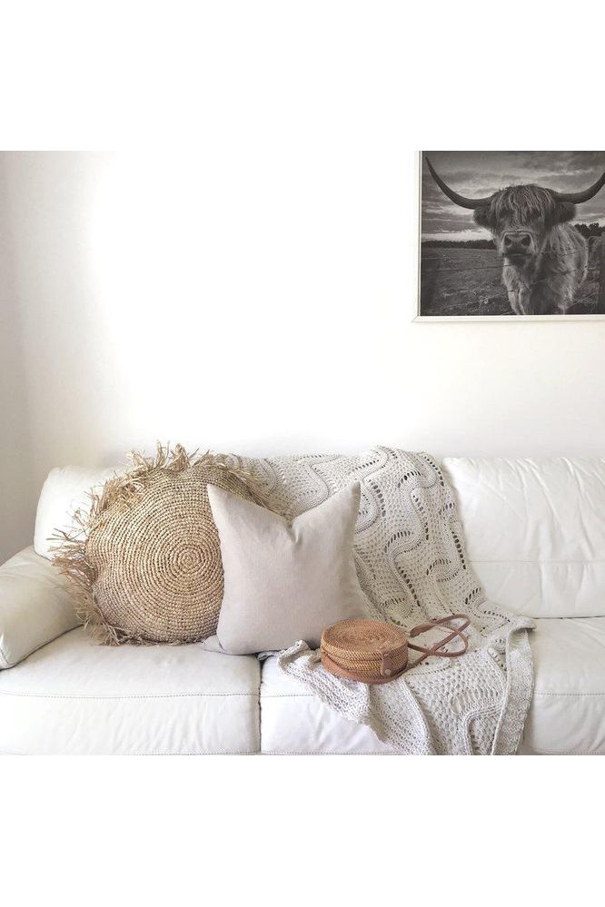Raffia cushion cover round