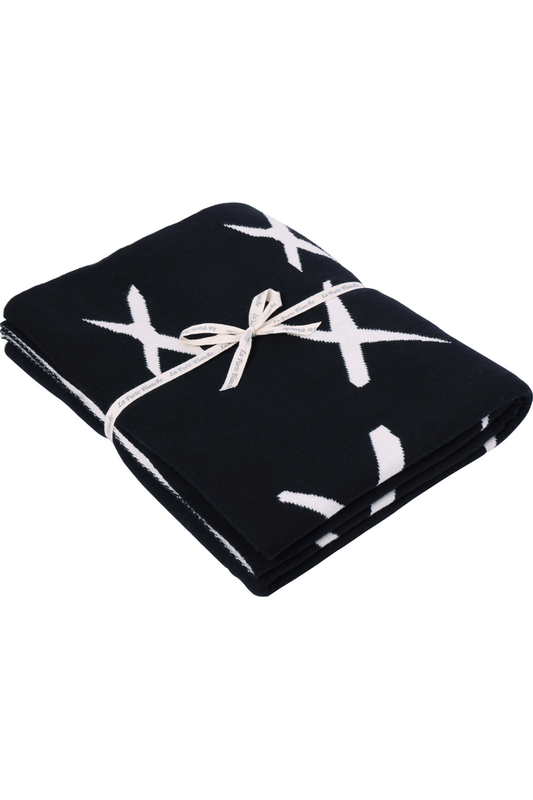 Reversible criss cross throw